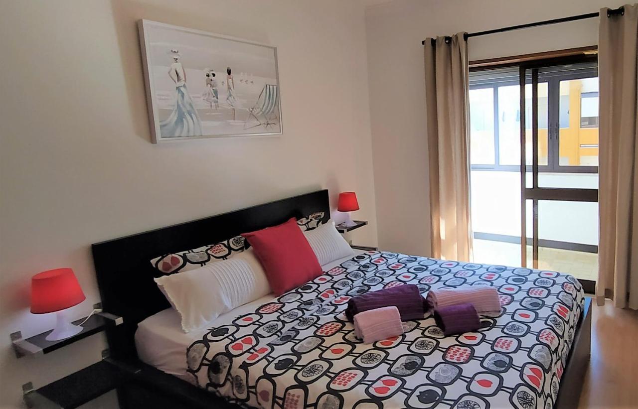 Large Apartment Near The Beach And Lisbon 코스타 다 카파리카 외부 사진