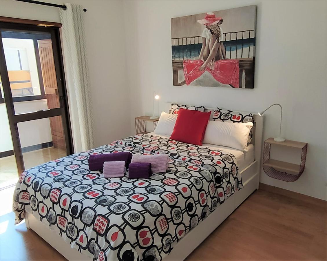 Large Apartment Near The Beach And Lisbon 코스타 다 카파리카 외부 사진