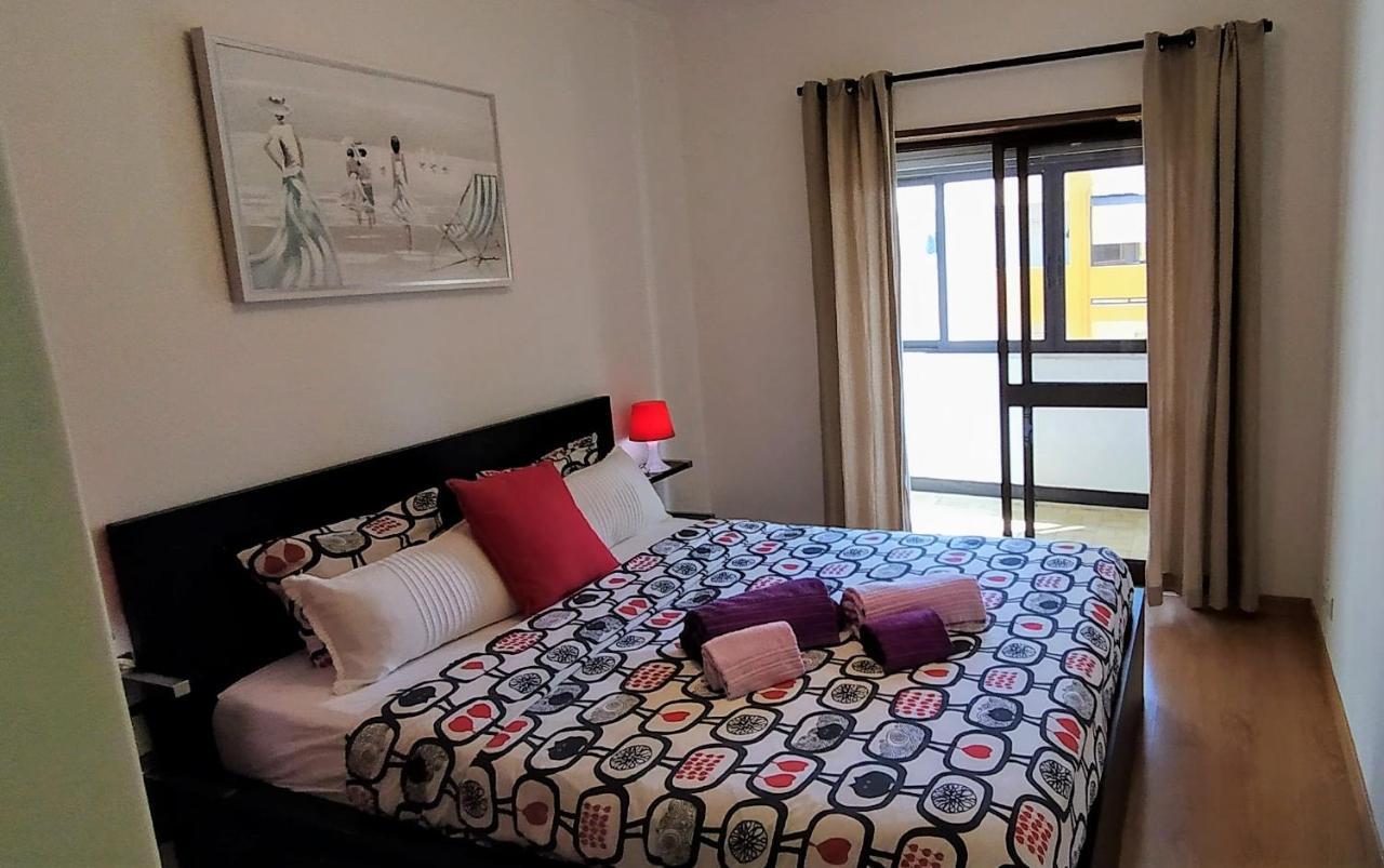 Large Apartment Near The Beach And Lisbon 코스타 다 카파리카 외부 사진