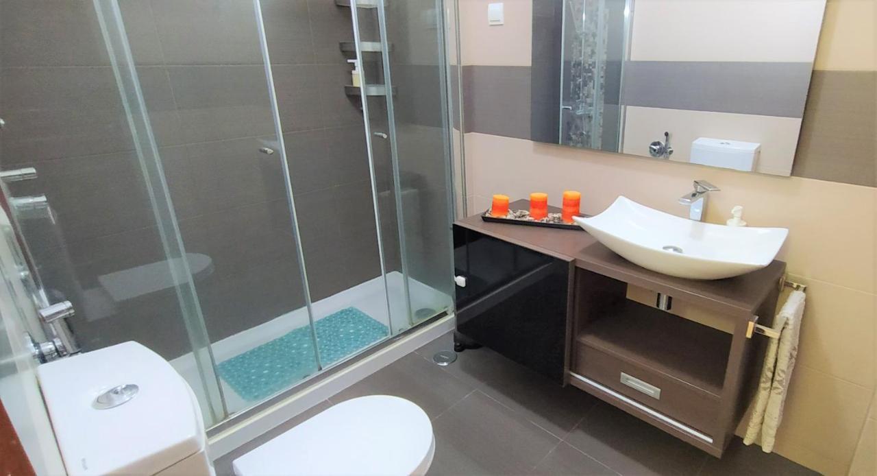 Large Apartment Near The Beach And Lisbon 코스타 다 카파리카 외부 사진